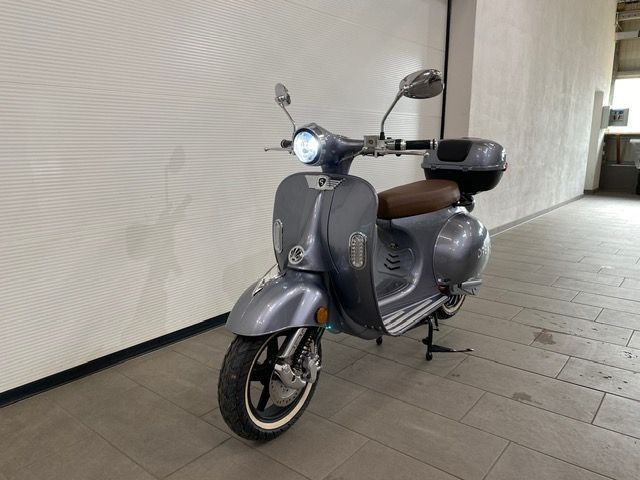 Elektro-Roller Dreems amalfi s L3e 75 km/h solid grey