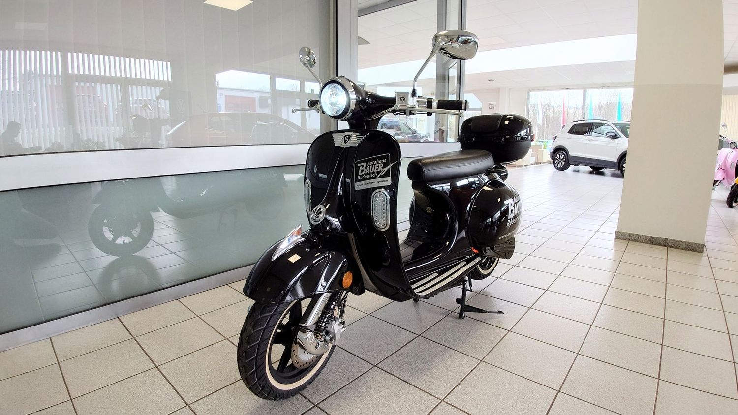Elektro-Roller Dreems amalfi s L3e 75 km/h glossy black Vorführ-Roller