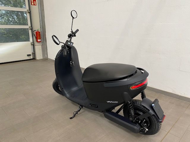 Elektro-Roller Unu Move L1E 45 km/h matt black