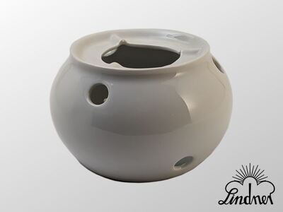 Stövchen Lindner Porzellan rund Ø12 x 7 cm Uni-Weiss, mit einem Bienenwachsteelicht Stövchen Lindner Porzellan rund Ø12 x 7 cm Uni-Weiss, mit einem Bienenwachsteelicht