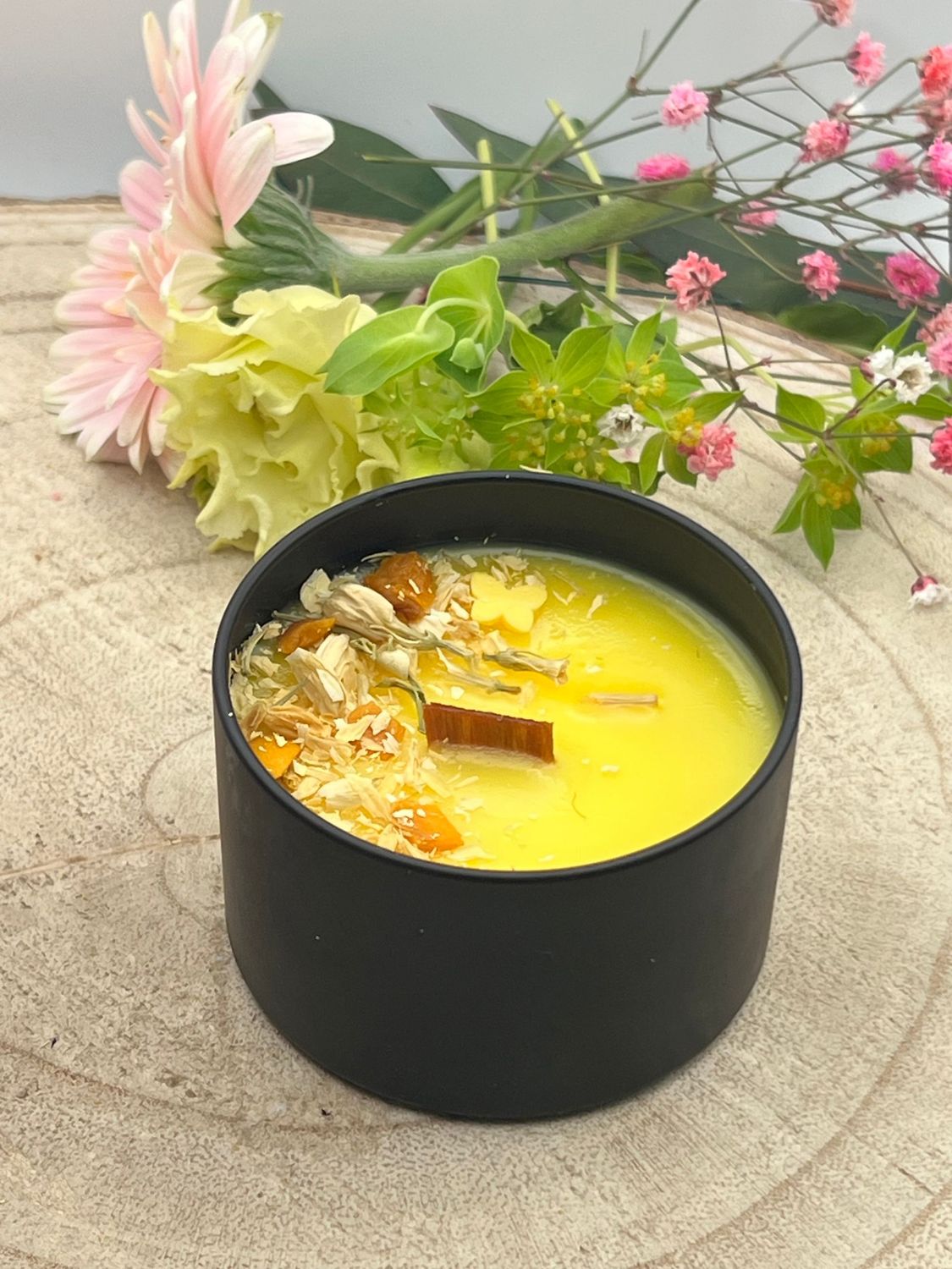 Mango - Mandarine - Duftknisterkerze Black Beauty