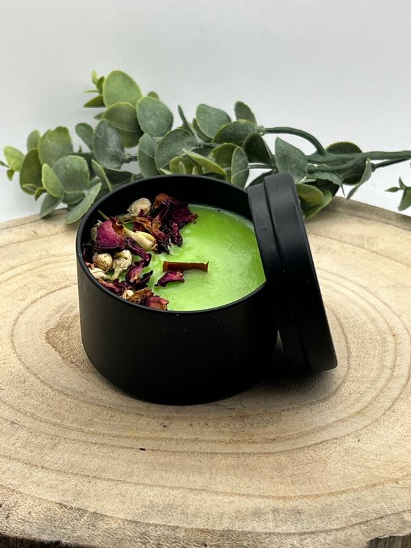  Grüner Apfel - Duftknisterkerze Black Beauty