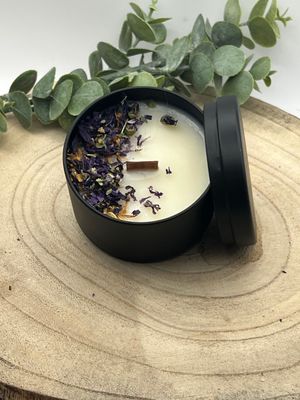 Honig Lavendel- Duftknisterkerze Black Beauty