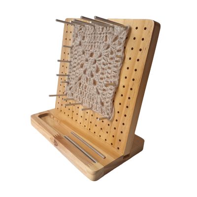 Granny square blocker