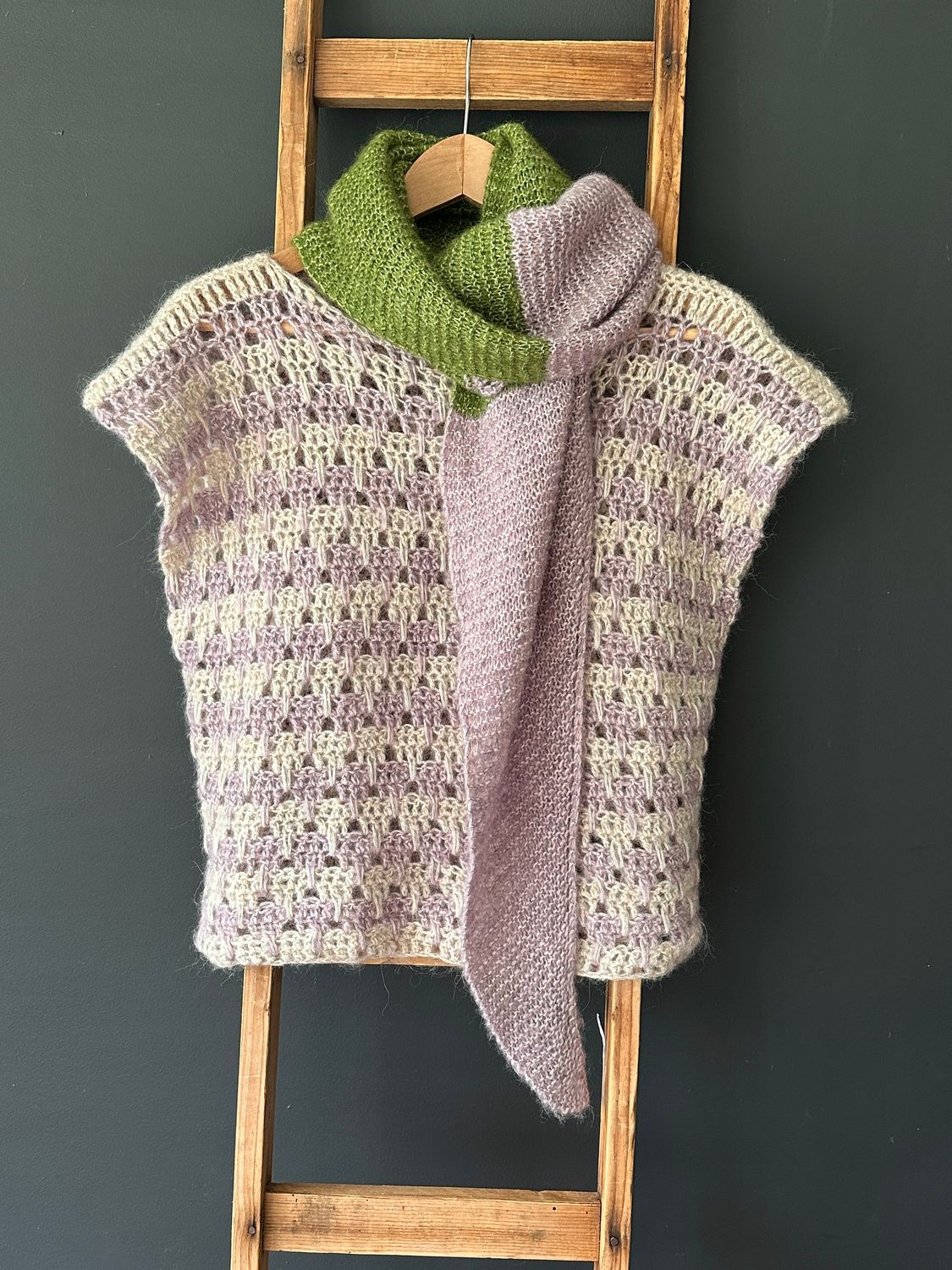 Crochet kit -  Fuzzy Vichy Striped Jumper