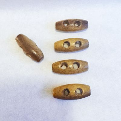 Houten knoop: Knebel