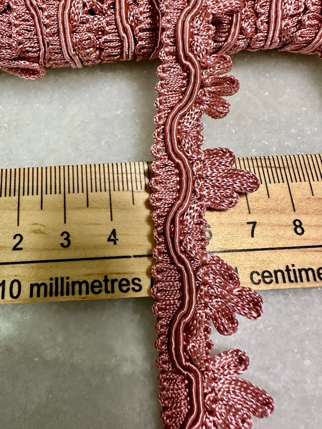 Galon rose. Prix au mètre