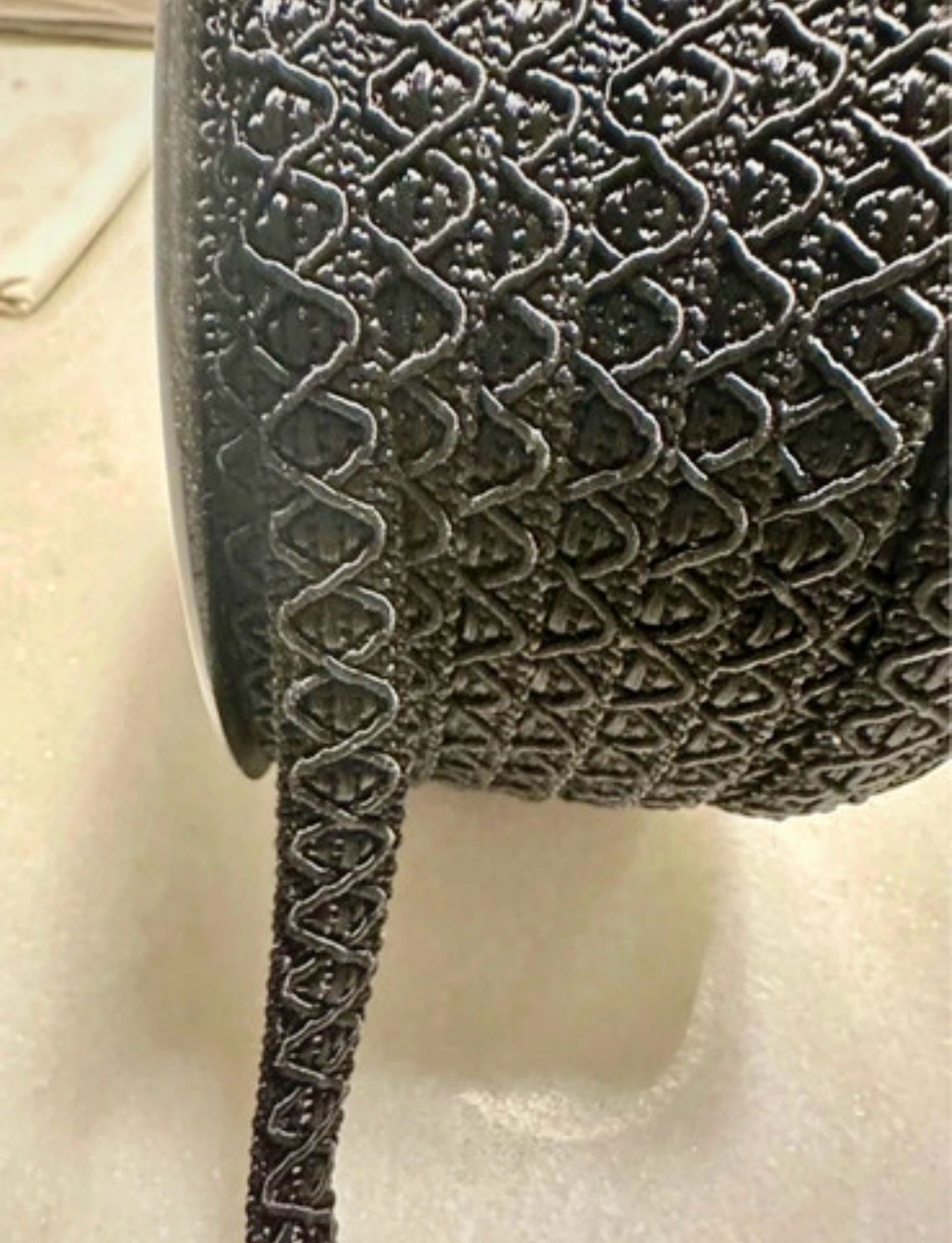 Galon noir. Prix au mètre