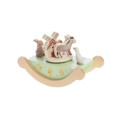 COFFRET REPAS / CAPE DE BAIN/ GIGOTEUSE /DIVERS.......