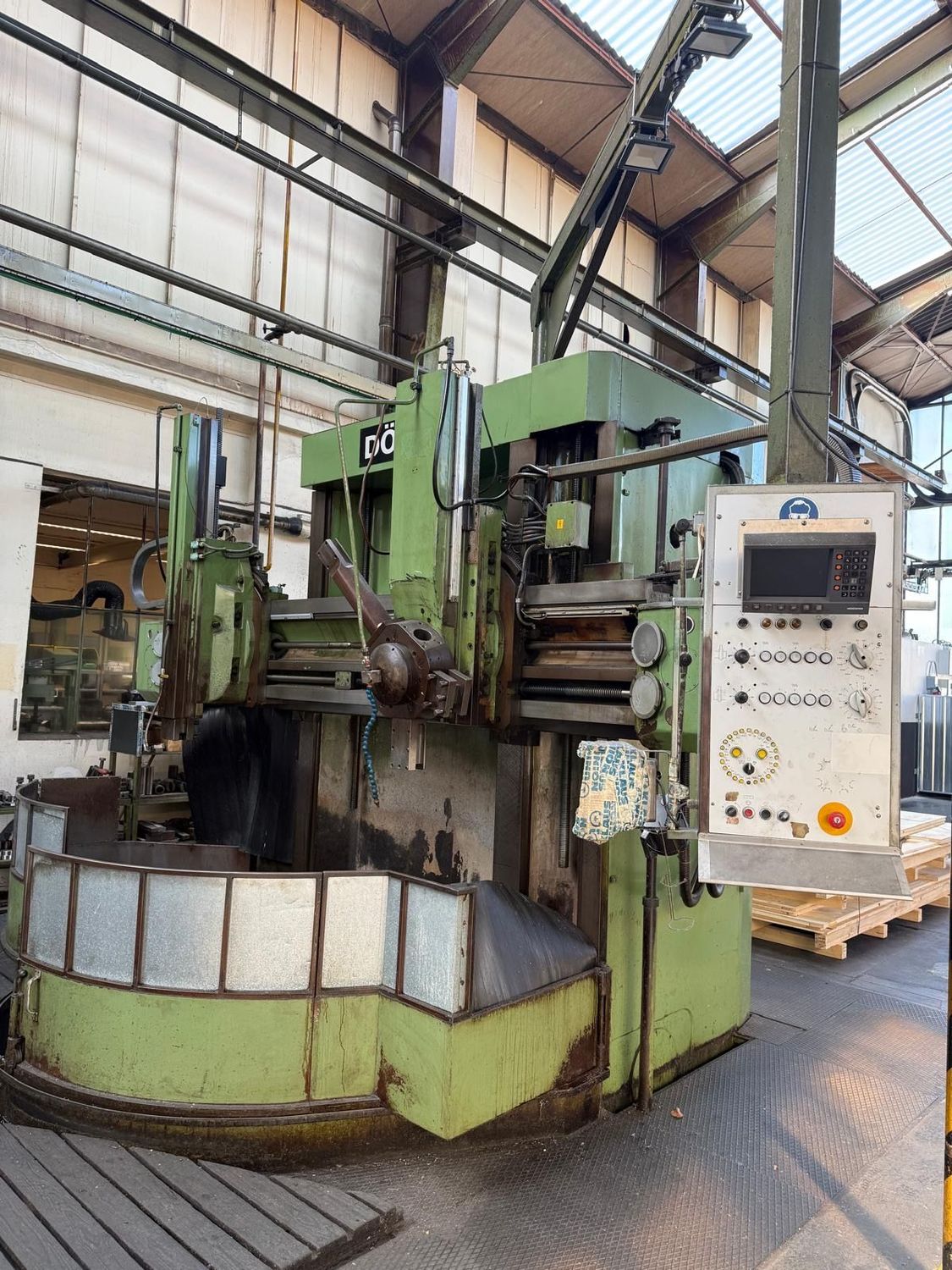 DÖRRIES Senkrechtdrehmaschine SDE 200
