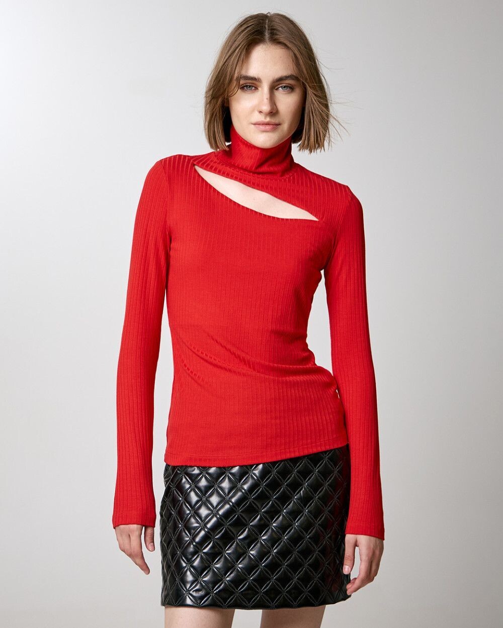 MAGLIA CUT-OUT ACCESS FASHION