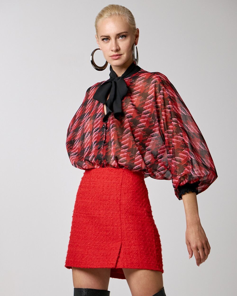 GONNA RED ACCESS FASHION