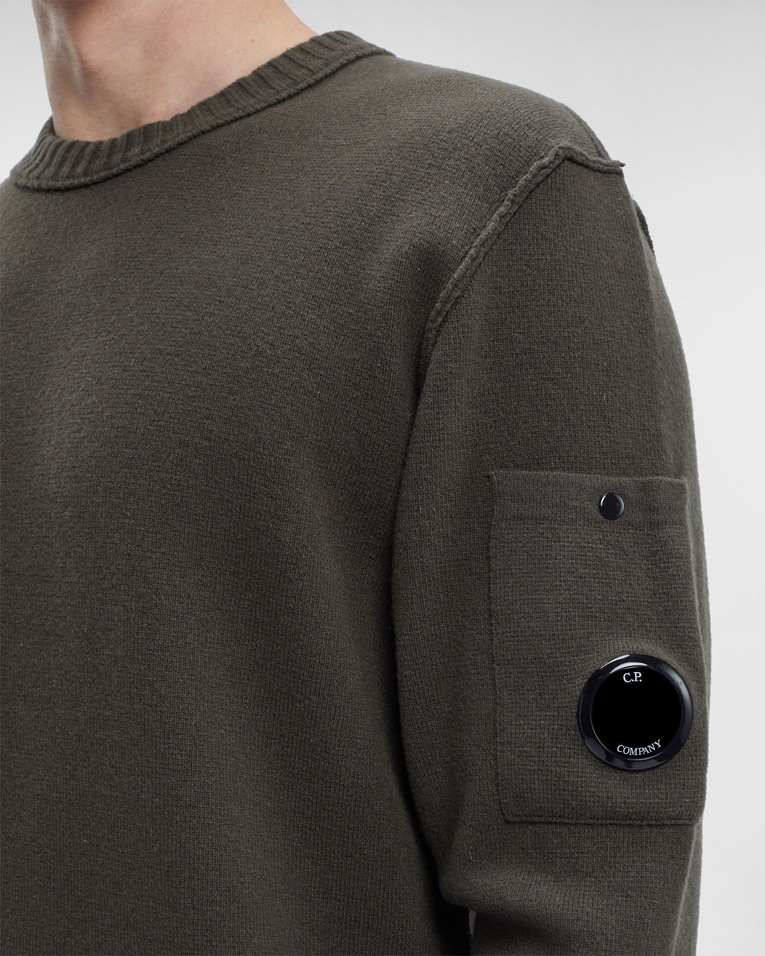 MAGLIA LAMBSWOOL LENS CP COMPANY