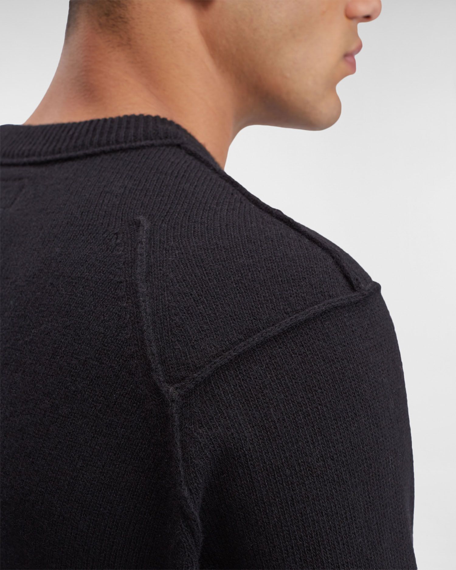 MAGLIA LAMBSWOOL CREW NECK BLACK CP COMPANY