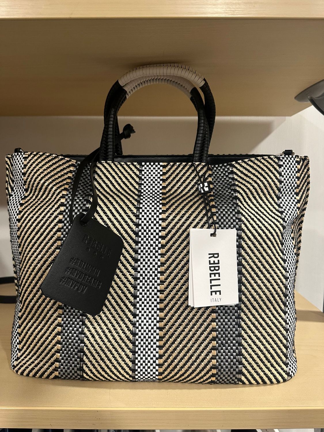 Borsa a mano Filippa Raphia