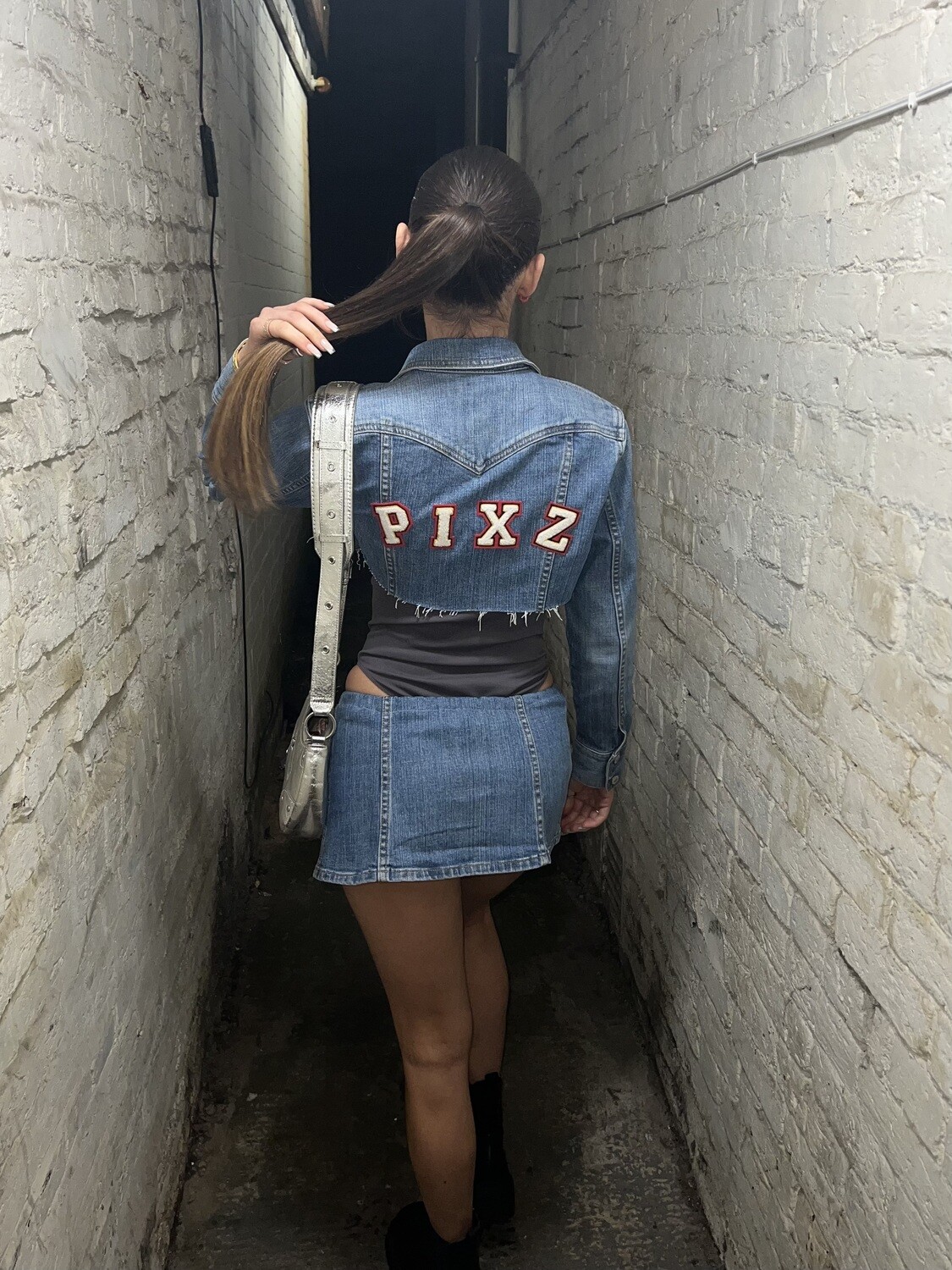 pixz cropped set