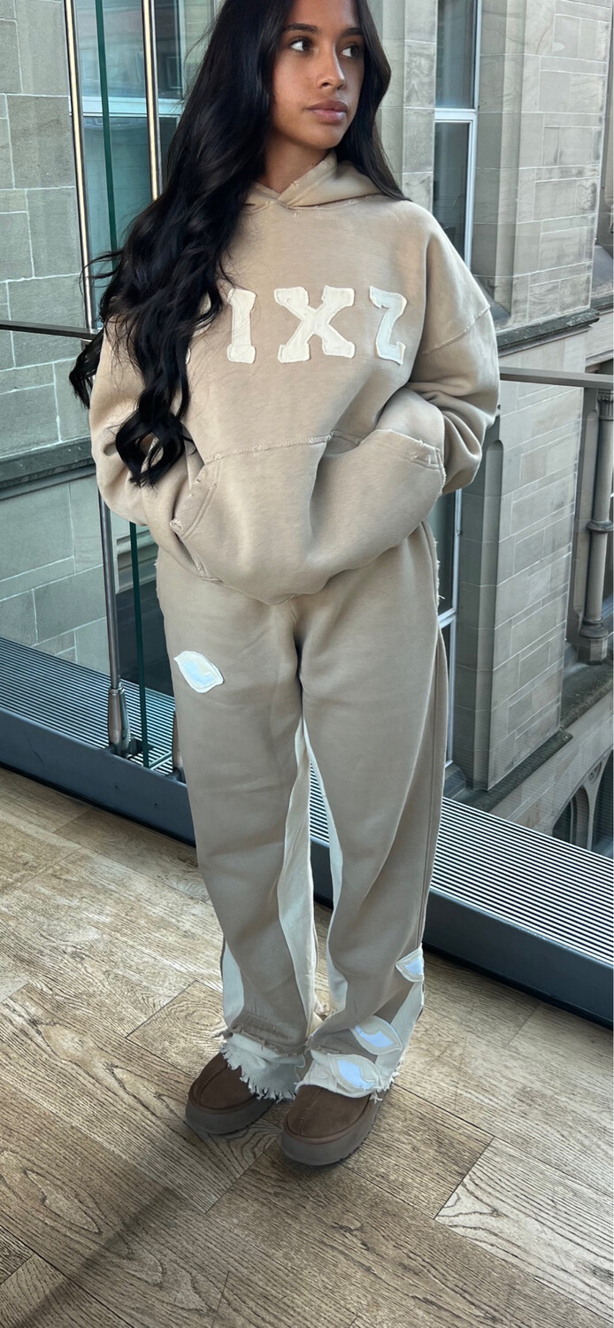 creme detailed flares