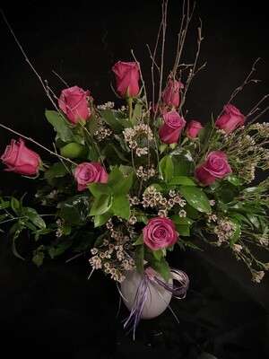 Bouquet de 12 roses en vase