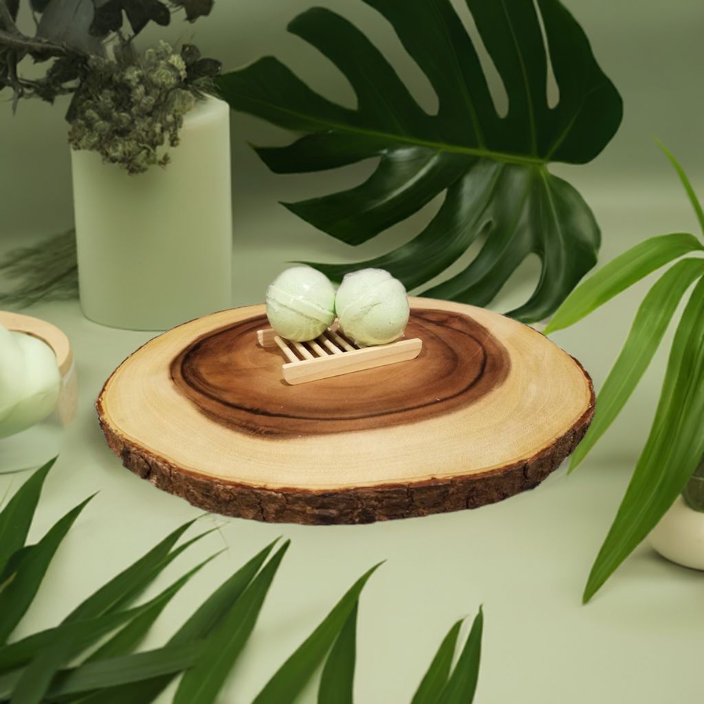 Eucalyptus Euphoria - Natural Bath Bomb