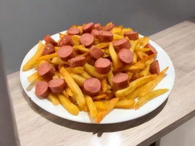 Salchipapas