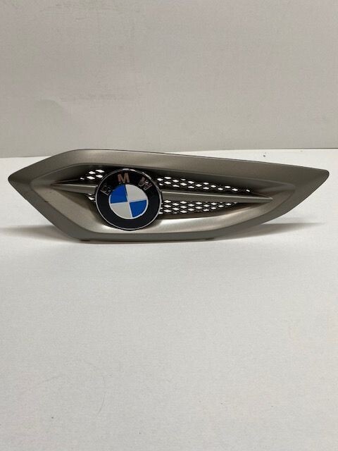 Cache latéral gauche BMW