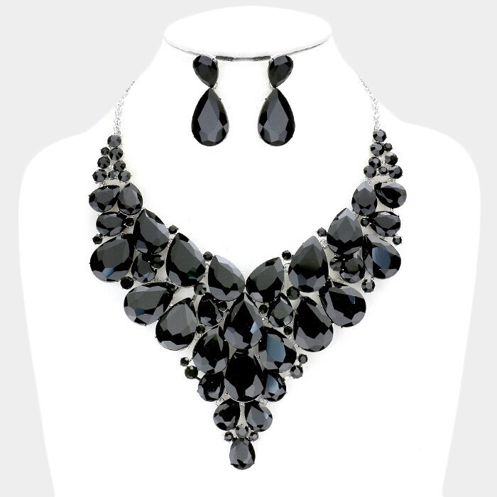 Black Fashion Necklace