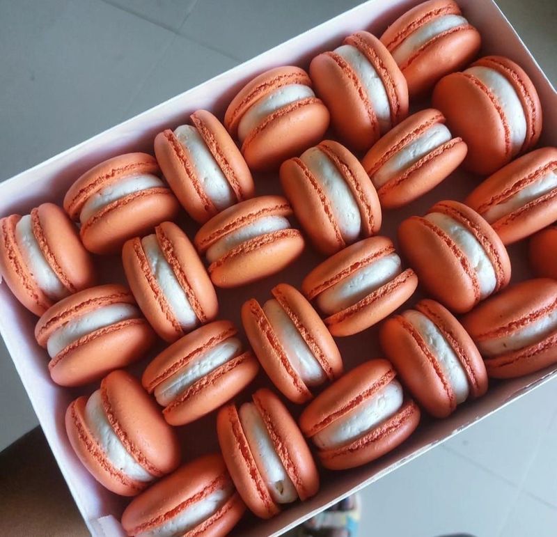 Valentine Macarons