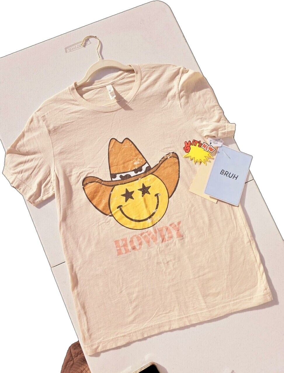 Awesome Emoji Howdy T-shirt