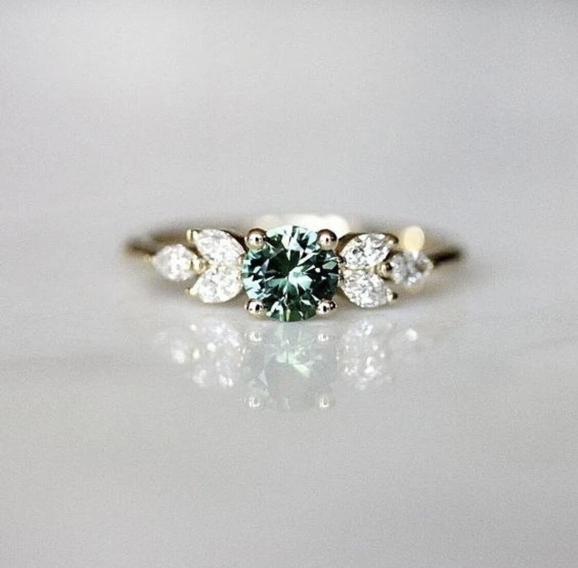 Metal Green Inlaid Stones Flower Ring