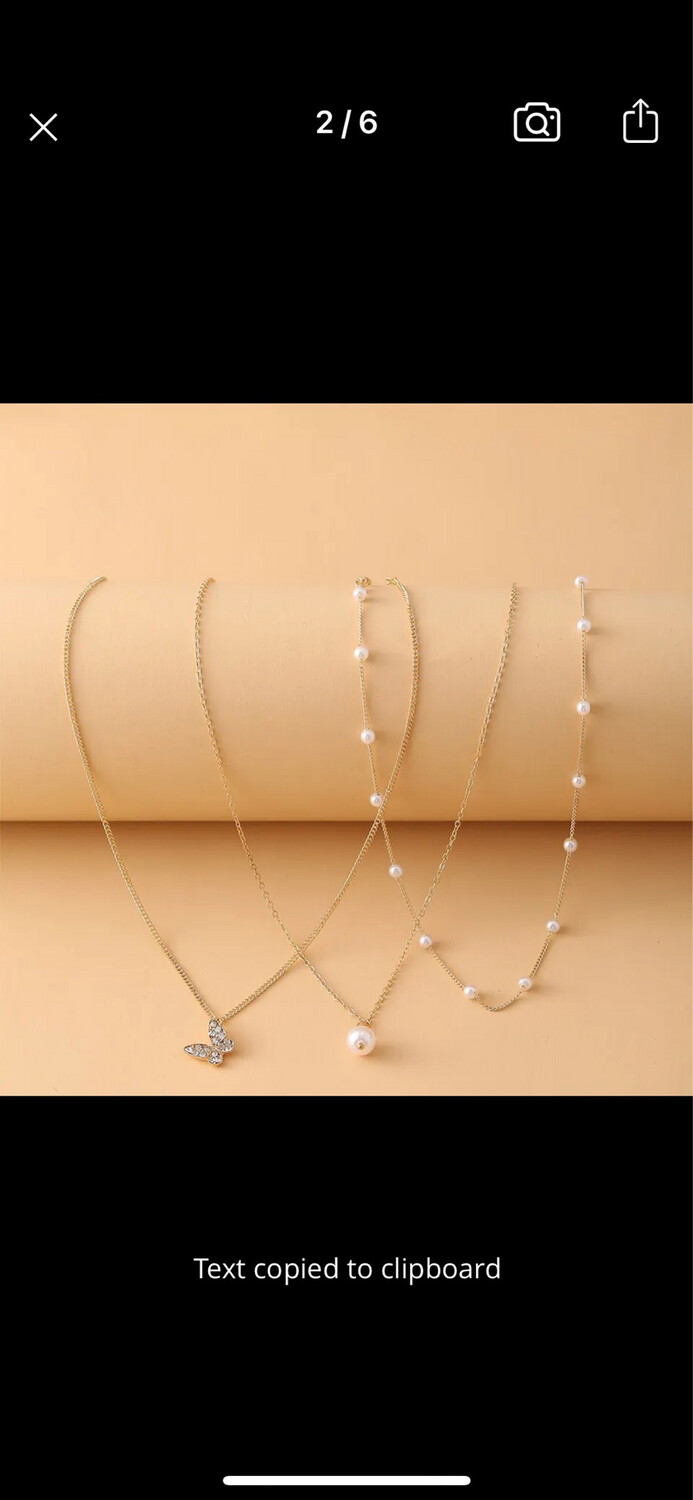 3PCS Retro Multilayer Necklace Decorated With Pearl Clavicle Chain Creative Simple Butterfly Pendant