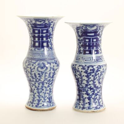 Paar Vasen aus der Qing Dynastie - 19. Jahrhundert