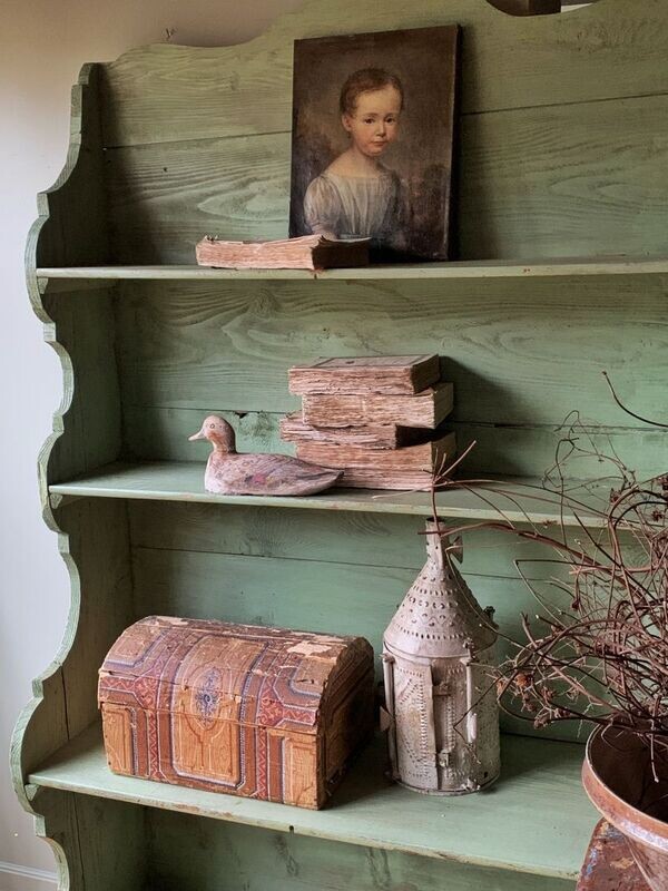 Altes Ladenregal der besonderen Art!