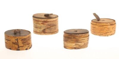 Kleine Holzschachteln aus prominenter Sammlung