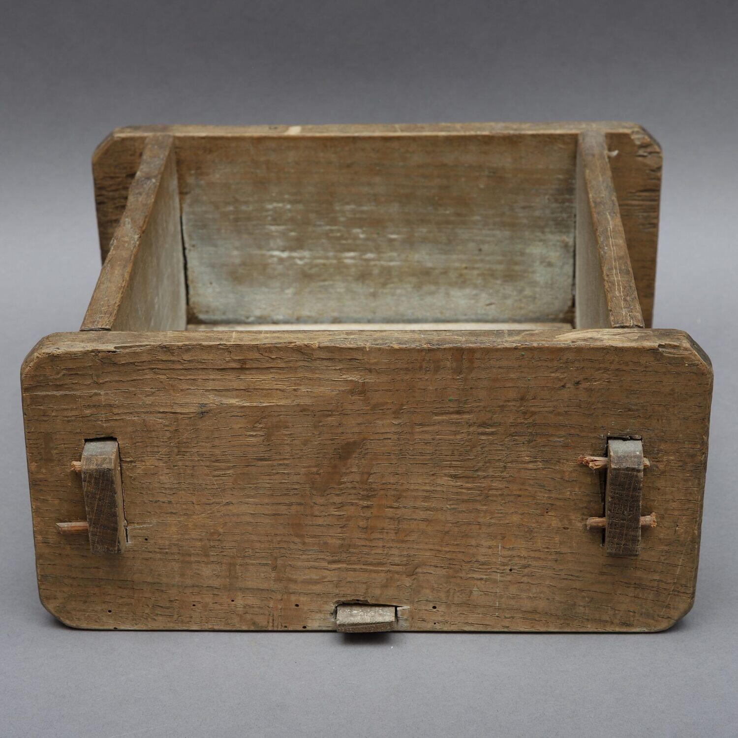 Schwedische Käseform aus Holz um 1820