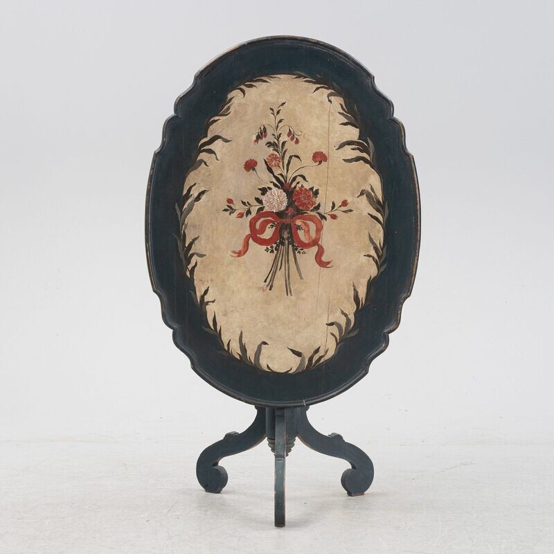Wunderschöner Falttisch um 1750
