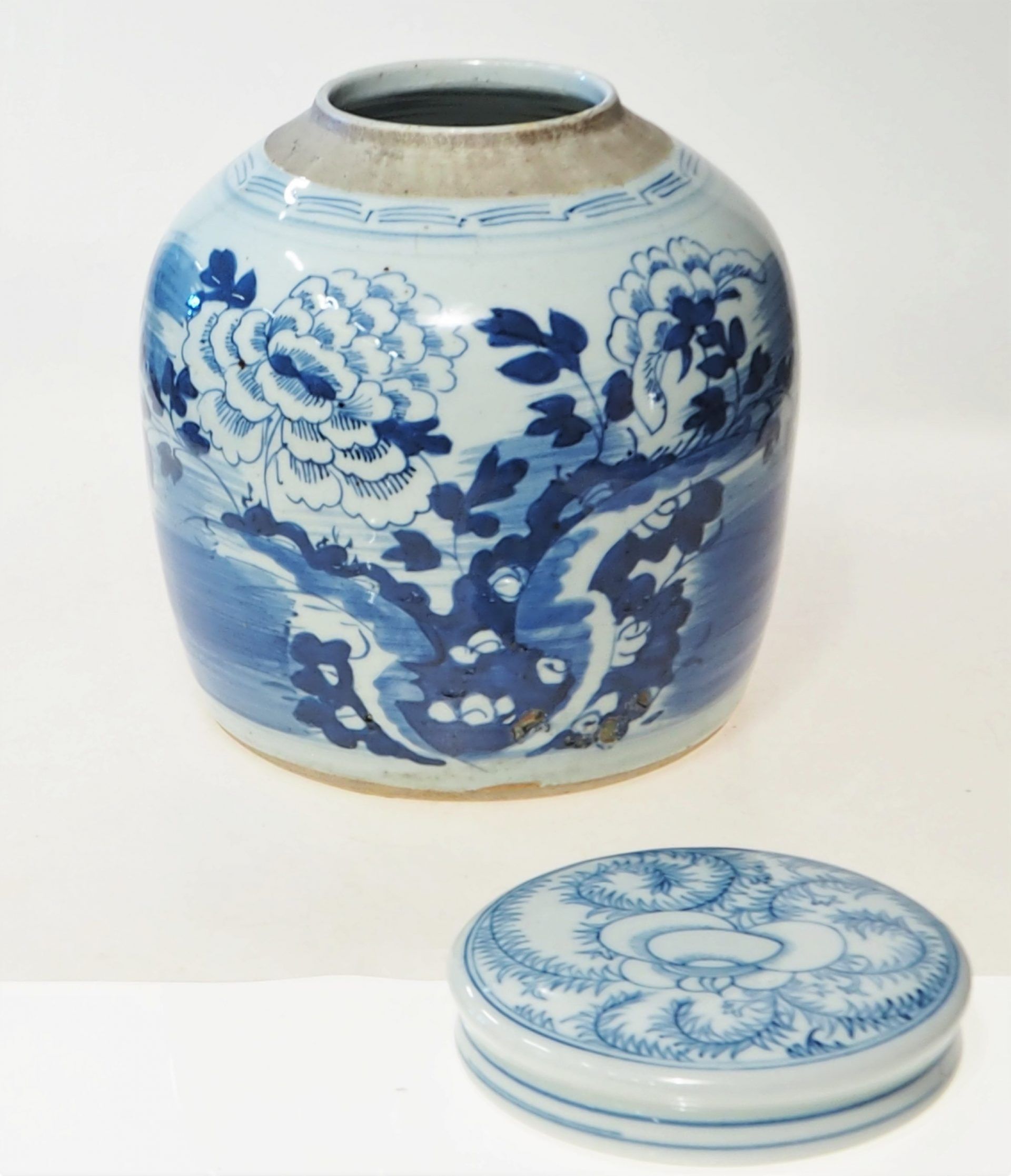 Chinesische Ingwertöpfe in blau/weiß