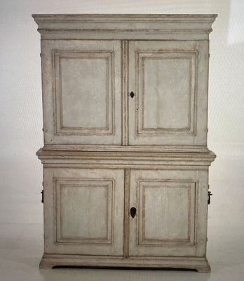 Original Cabinet aus dem 18. Jahrhundert