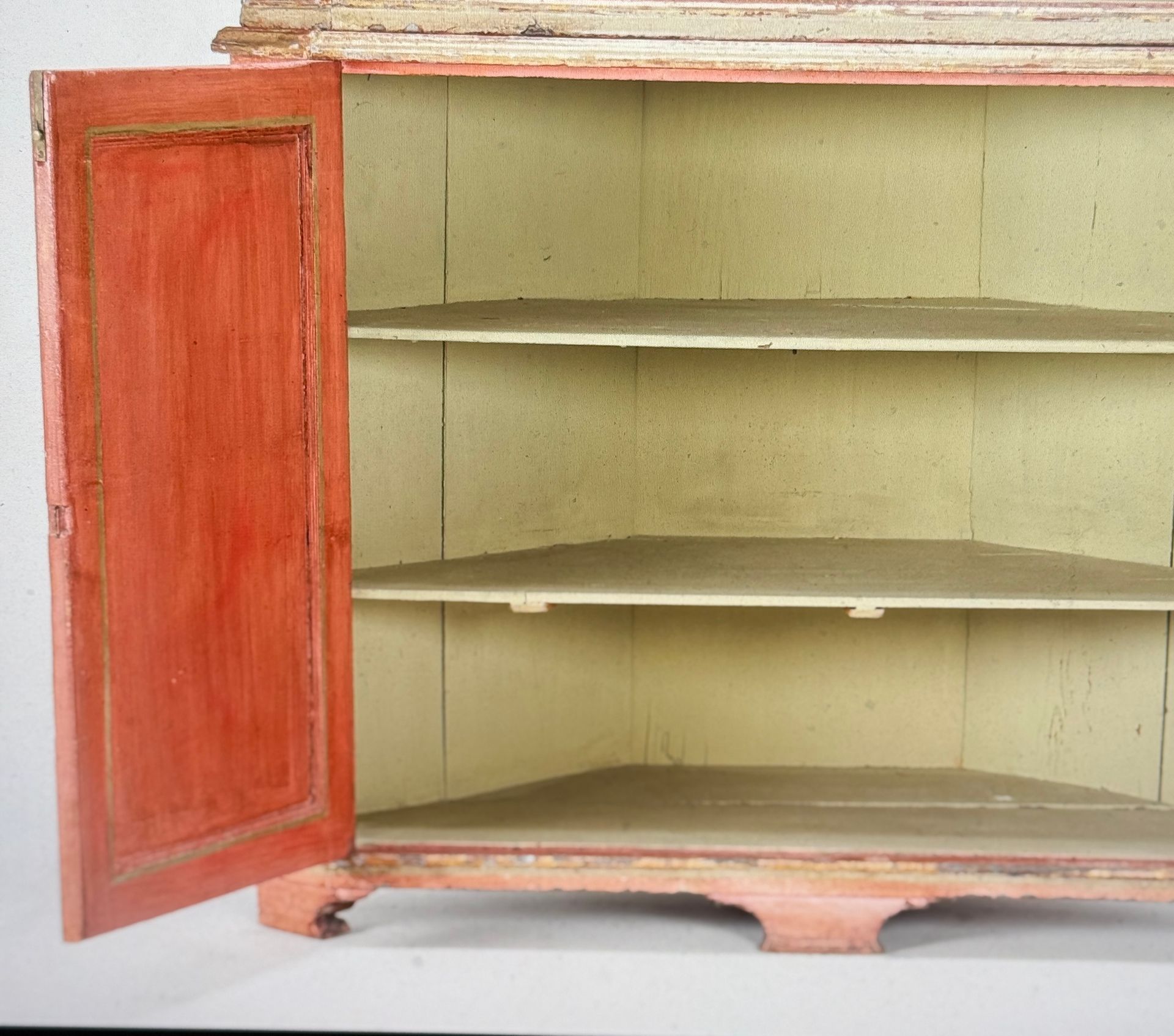 Dänischer Vitrinen-Eckschrank - 18. Jahrhundert