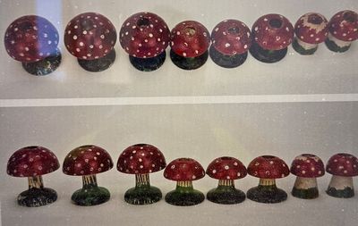 Weihnachts-Fliegenpilze als Kerzenhalter Weihnachts-Fliegenpilze als Kerzenhalter