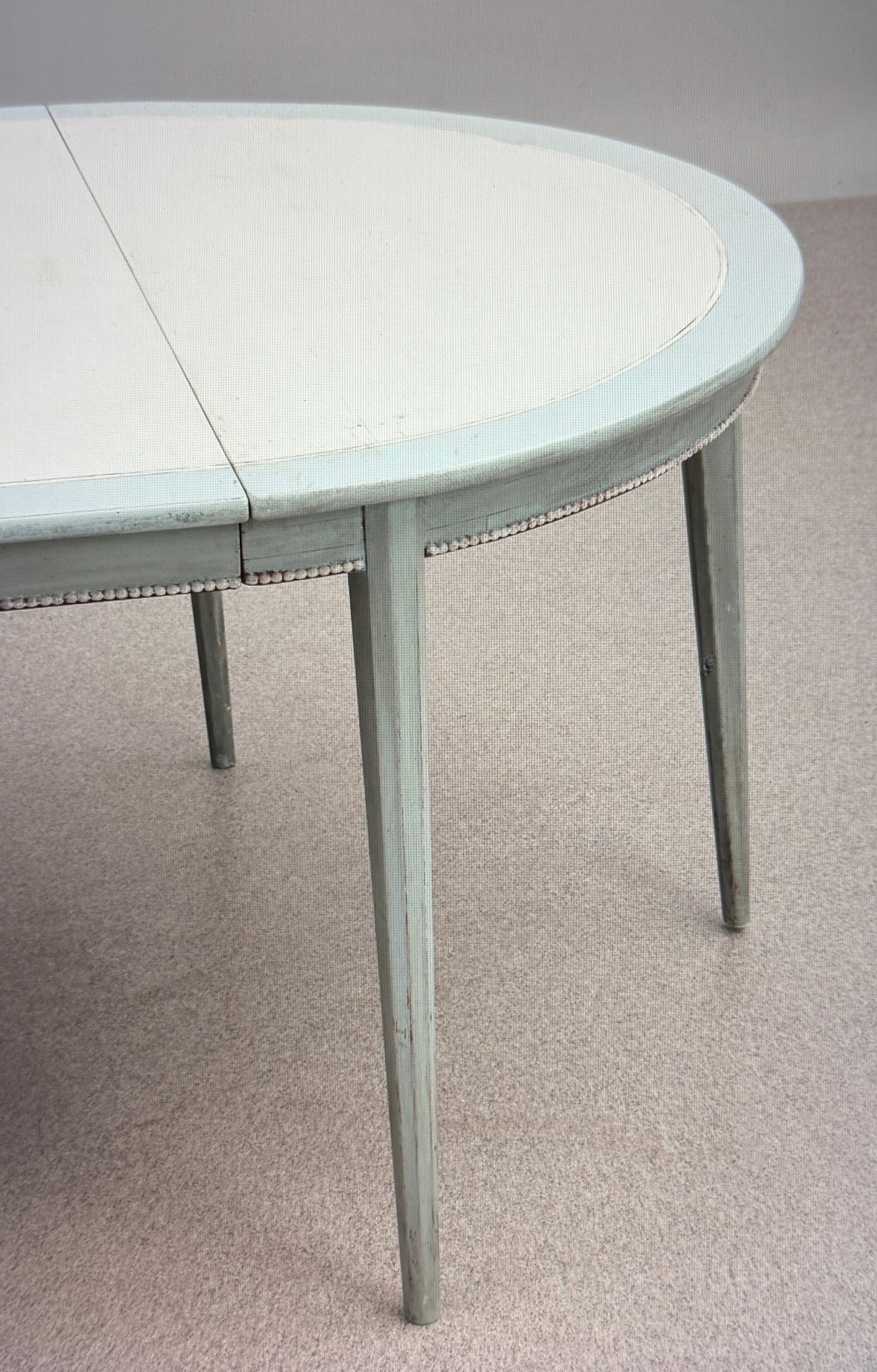 Speisezimmertisch um 1850 - restauriert