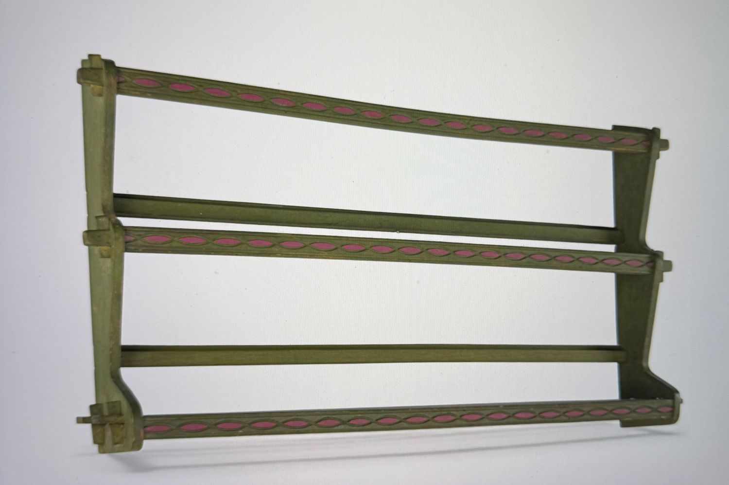 Antikes Schwedisches Tellerregal