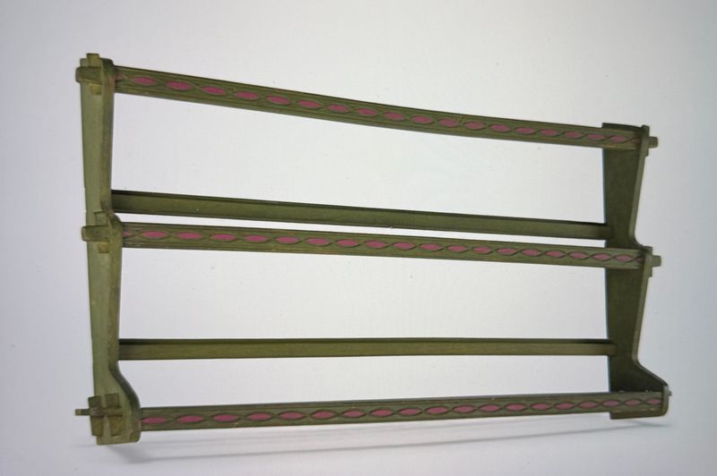 Antikes Schwedisches Tellerregal