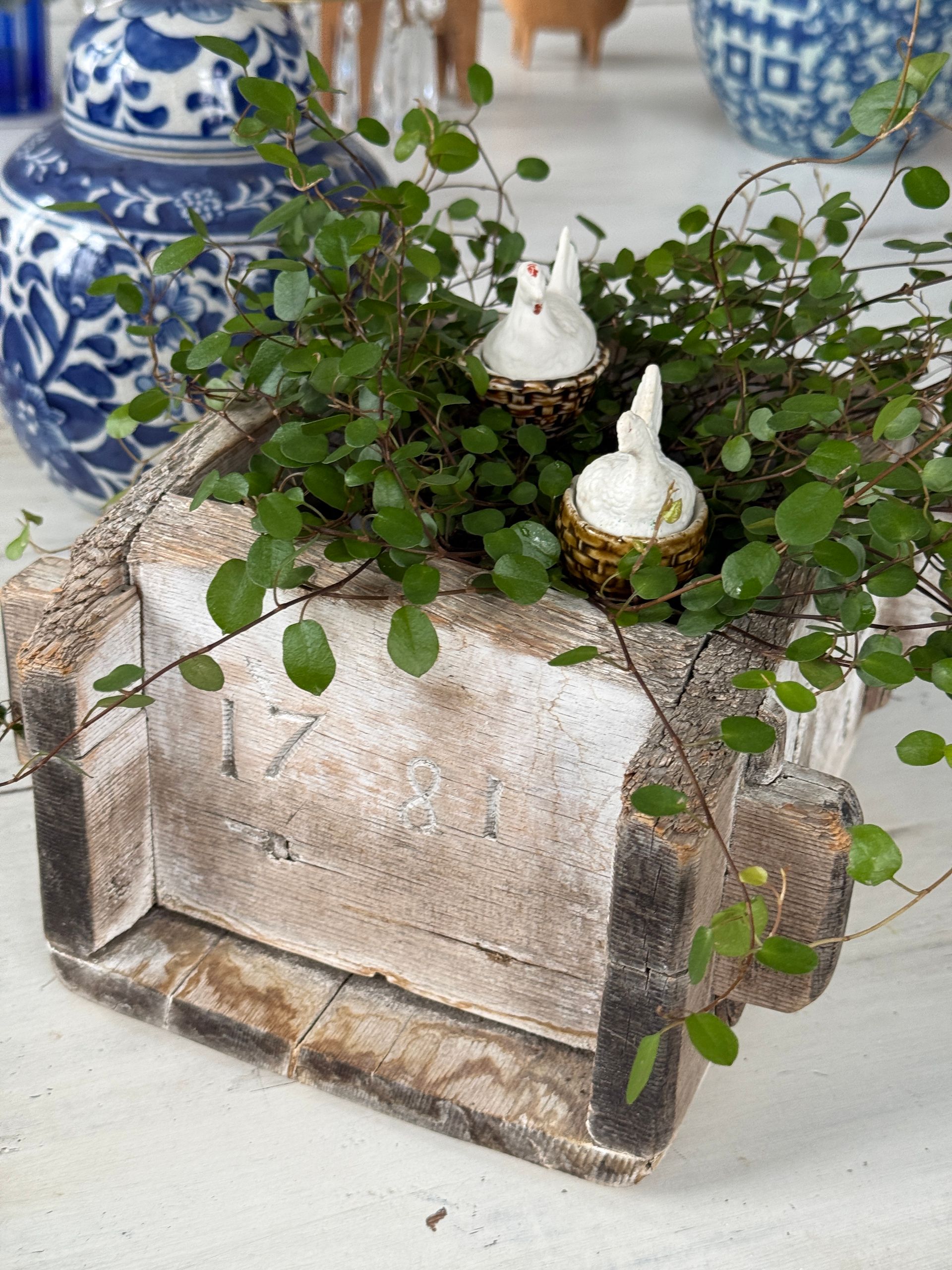 Osterhühner um 1900 aus Porzellan