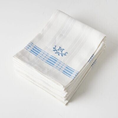 12 Leinen Geschirrhandtücker mit Stickerei um 1890