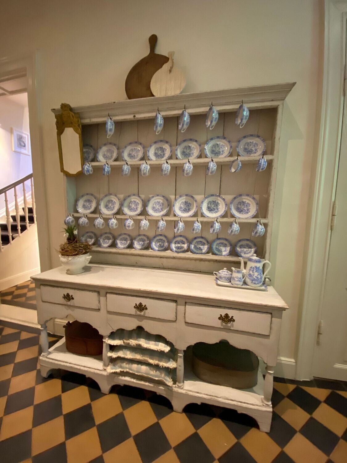 Gefasstes Küchenboard  um 1860