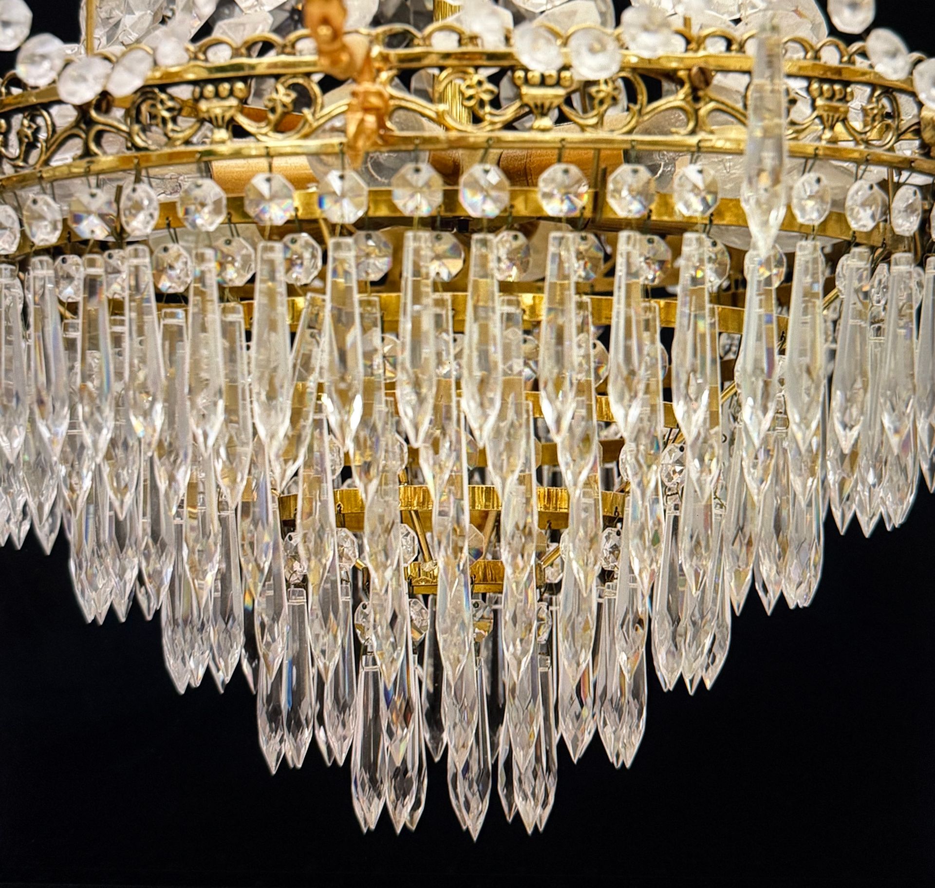 Gustavianischer Kronleuchter um 1900