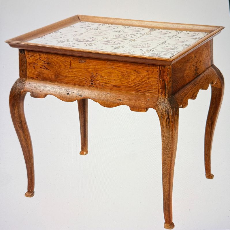 Fliesentisch aus dem 18. Jahrhundert