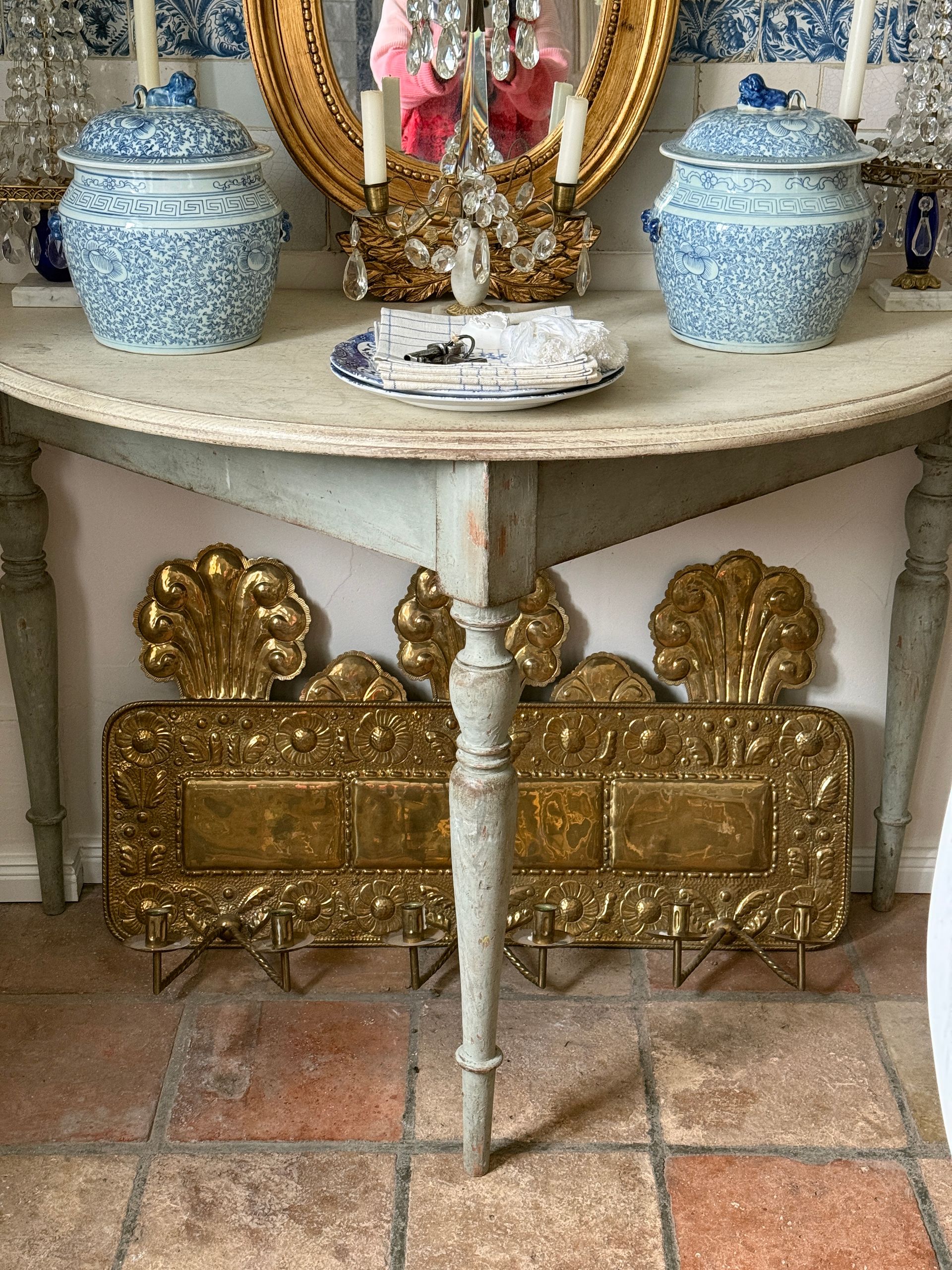 Demi-Lune/Halbmond Konsole