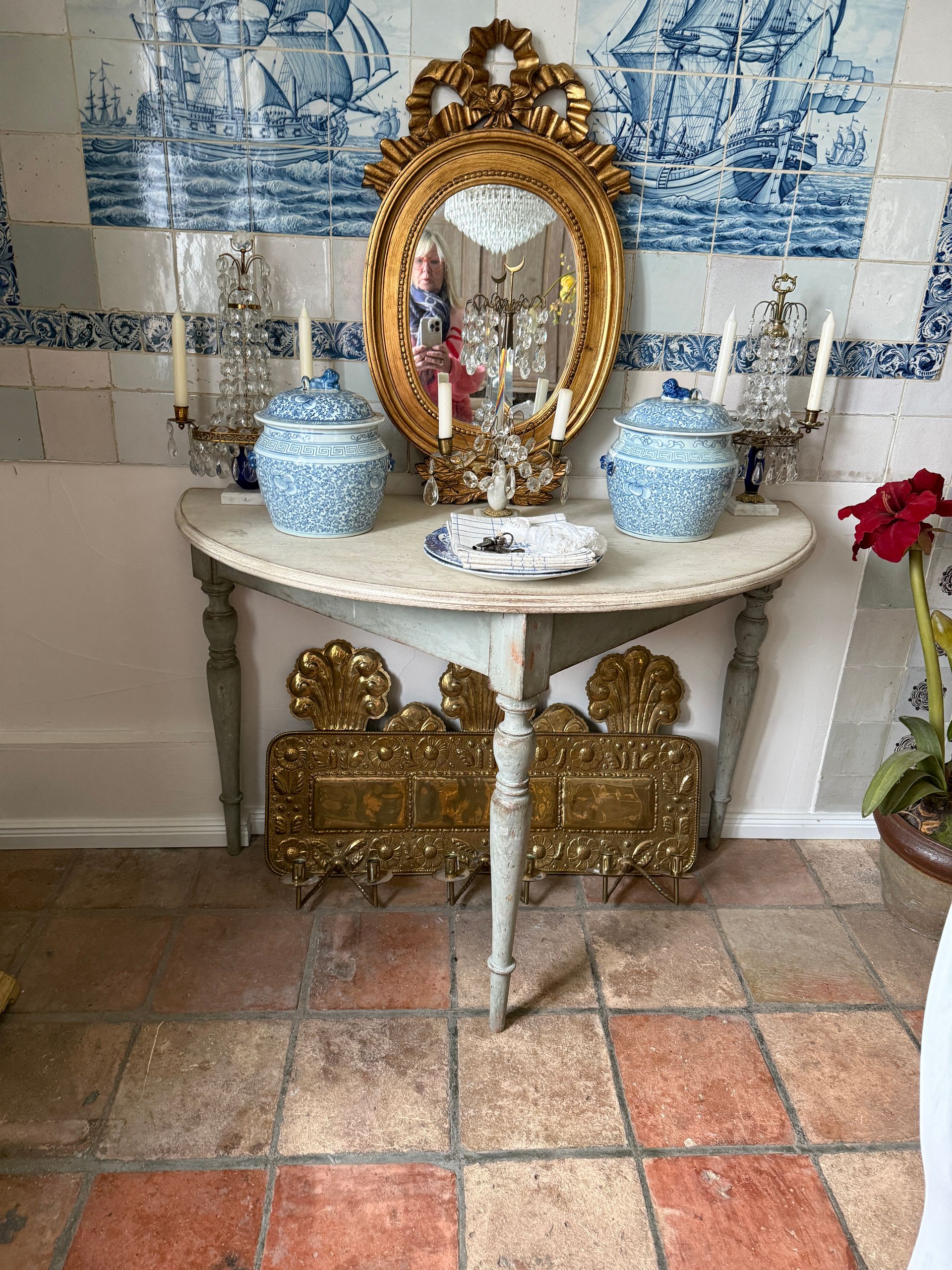 Demi-Lune/Halbmond Konsole