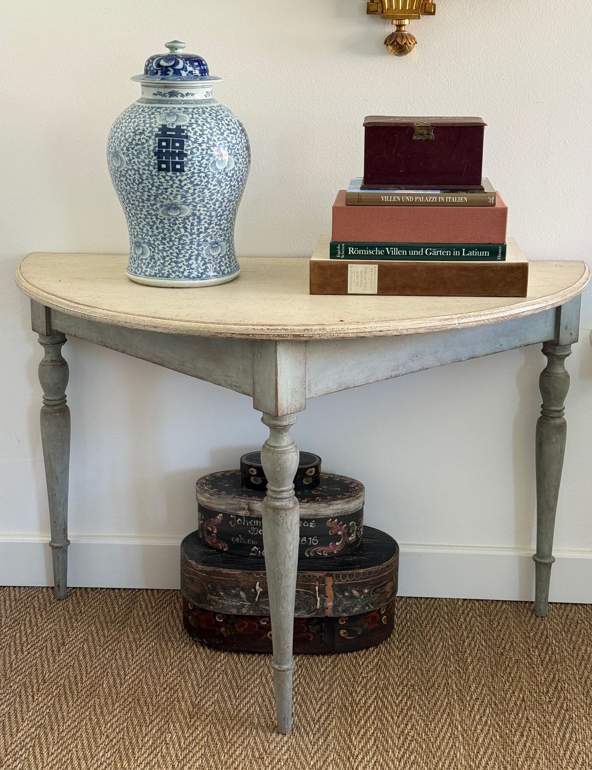 Demi-Lune/Halbmond Konsole